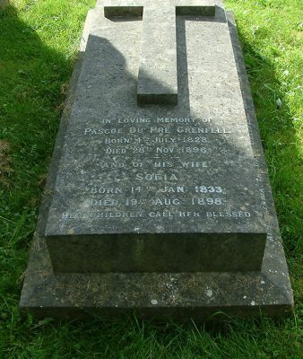 The grave of Pascoe du Pre & Sophia Grenfell